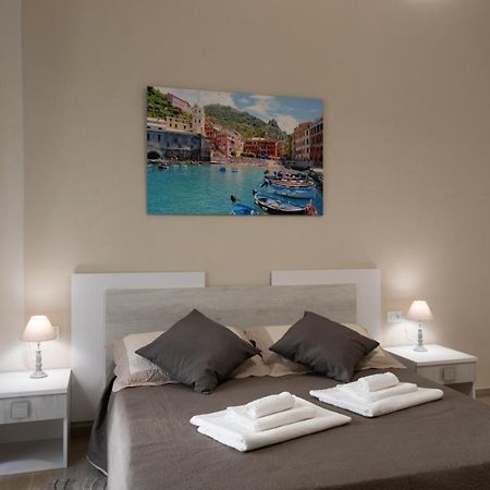 Platform1 Hotel La Spezia Bagian luar foto